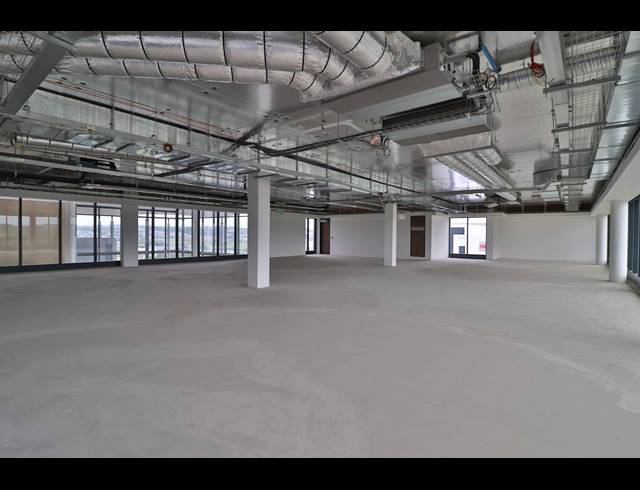 440M² OFFICE TO LET IN WATERFALL
